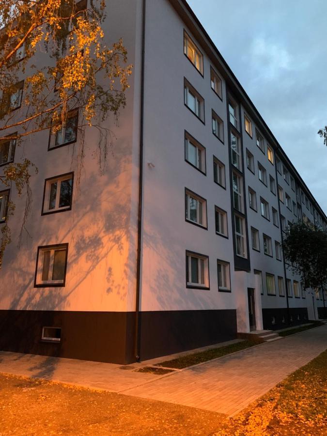 Uus 13B, Beautiful 3-Bedroom Apartment - 3 Big Beds Tartu Zewnętrze zdjęcie